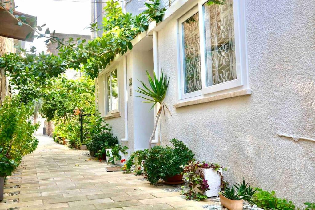 Templar Guesthouse Фамагуста Екстериор снимка