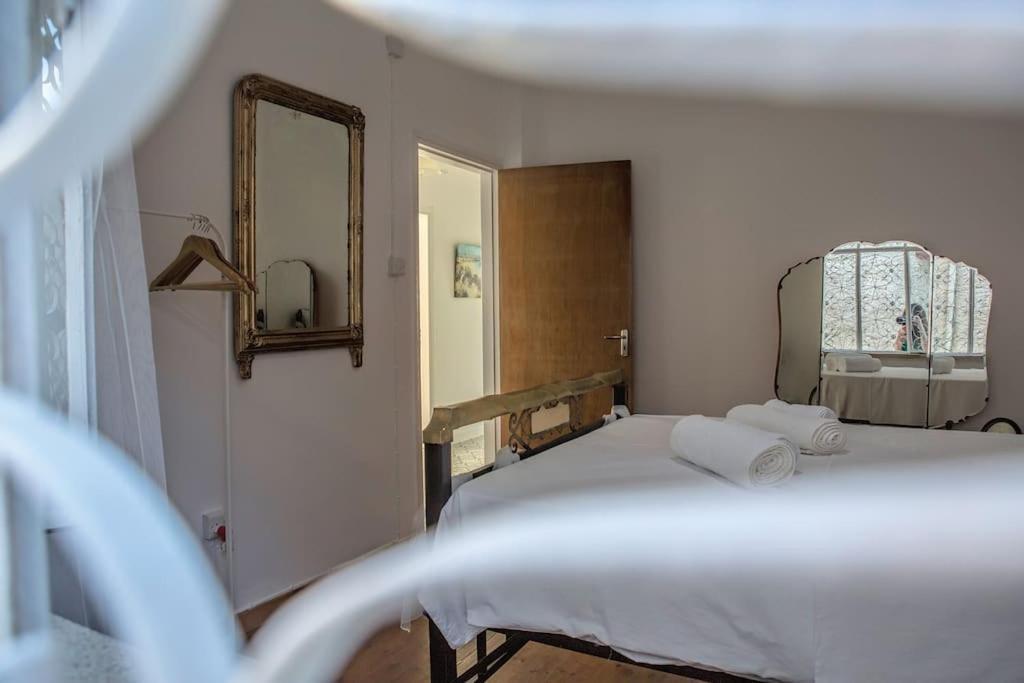Templar Guesthouse Фамагуста Екстериор снимка