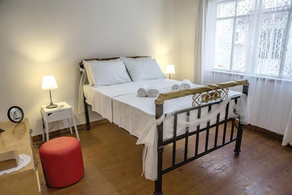 Templar Guesthouse Фамагуста Екстериор снимка
