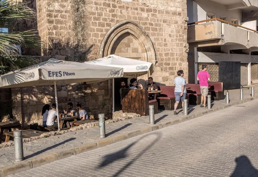 Templar Guesthouse Фамагуста Екстериор снимка
