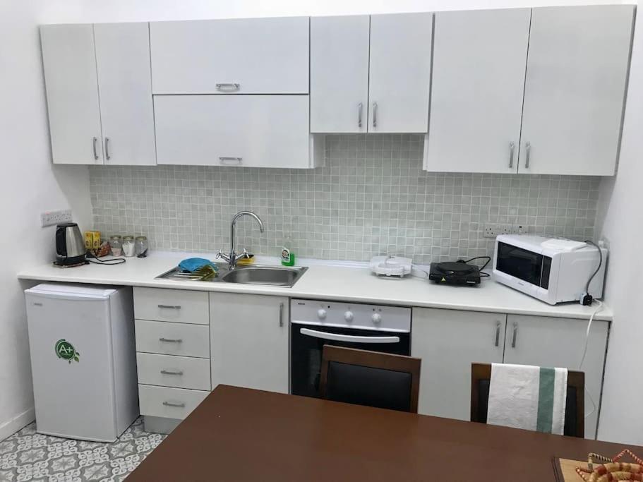 Templar Guesthouse Фамагуста Екстериор снимка