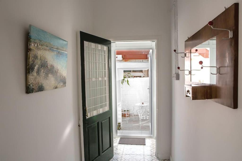 Templar Guesthouse Фамагуста Екстериор снимка